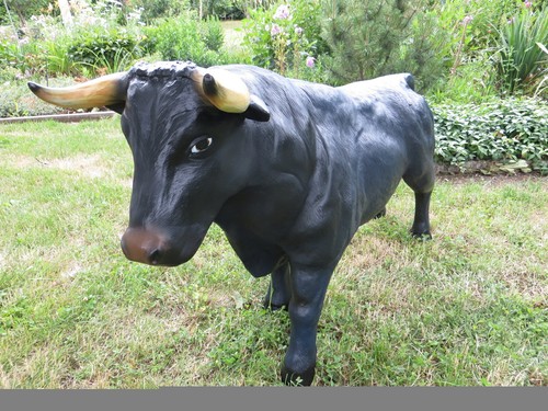 Stier lebensgroß garten deko - lebensgroß,