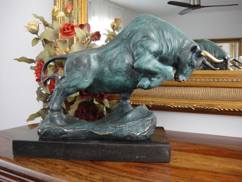 Bronze marmor kampfstier - bronze,