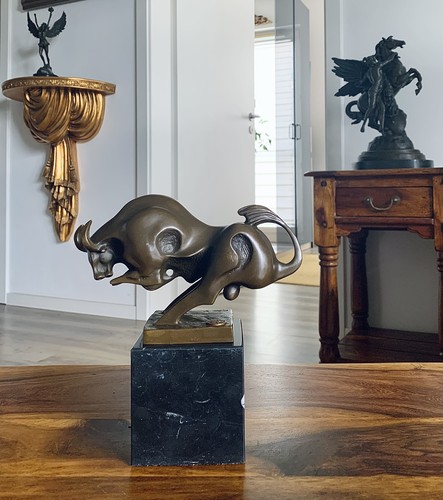 Bronzefigur stier skulptur - stier,