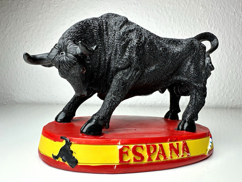 Stier figur mit sockel - stier,