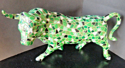 Stier figur aus - stier, grünen